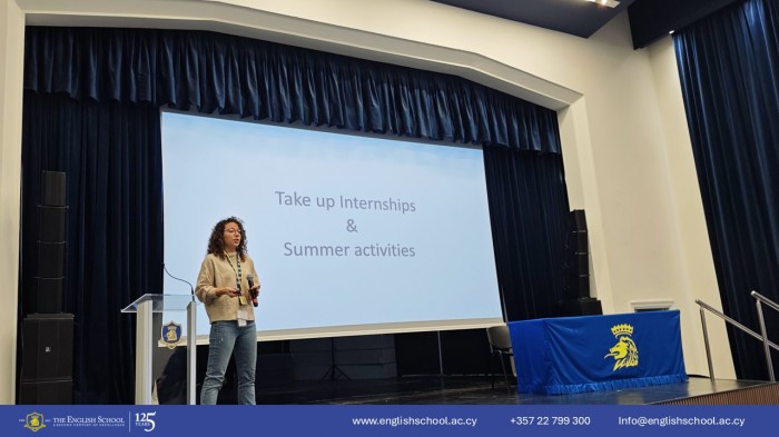 Exploring Careers: Marine Biologist Alumni Inspires Year 4 Students